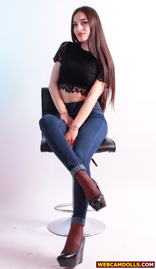 Brunette Girl in Denim Blue Jean and Black Lace Top on Webcamdolls